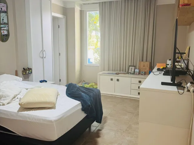 Imagem 15: Alphaville I 1290m², suíte master com closet, climatizada, 4 suítes, piscina