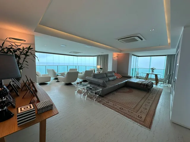 Imagem 1: Morro Ipiranga 232m², mobiliado, vista mar, suíte master com closet, 3 suítes