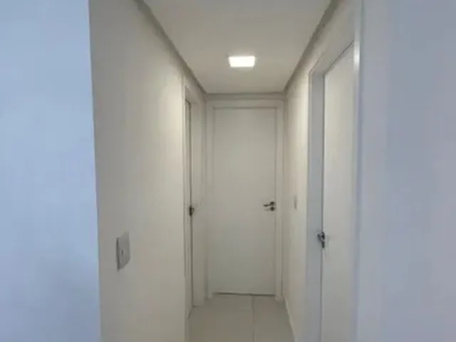 Imagem 11: Brotas 2/4, varanda, 60m², área de serviço, climatizado, andar alto,1 suíte