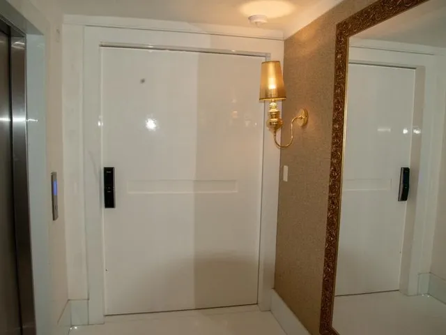 Imagem 13: Horto Florestal, duplex, 310m², vista mar, hidromassagem, finamente decorado, suíte
