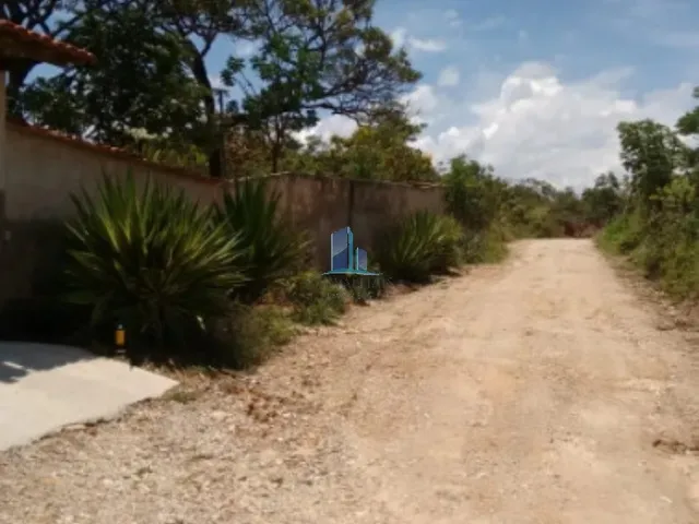 Imagem 4: Sítio à venda em Sabará-MG, bairro Ravena: 4 quartos, 1 suíte, 1 sala, 4 banheiros