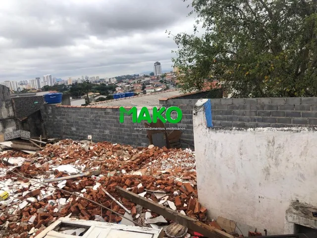 Imagem 10: Vende-Se Terreno com 2 Casas de 30 Metros Cada,Alugadas, Entrada Lateral, Pé Direito de 3