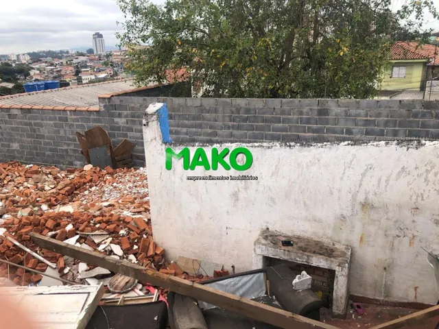 Imagem 9: Vende-Se Terreno com 2 Casas de 30 Metros Cada,Alugadas, Entrada Lateral, Pé Direito de 3