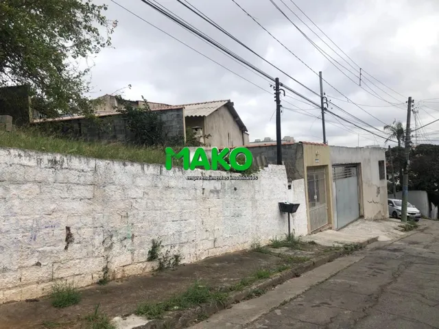 Imagem 3: Vende-Se Terreno com 2 Casas de 30 Metros Cada,Alugadas, Entrada Lateral, Pé Direito de 3