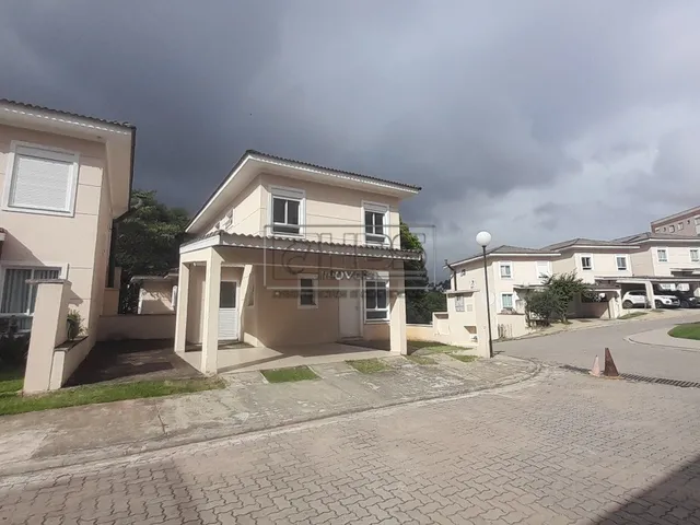 Imagem: Casa À Venda em Cotia com 3 Suítes e 201,38M²