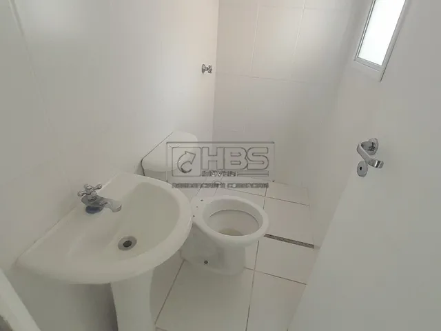Imagem 8: Casa À Venda em Cotia com 3 Suítes e 201,38M²