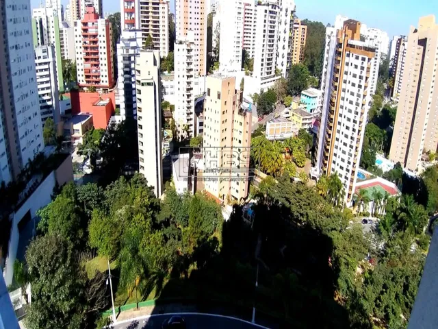 Imagem 12: Apartamento de 281 com 03 Suítes 04 Vagas no Panamby