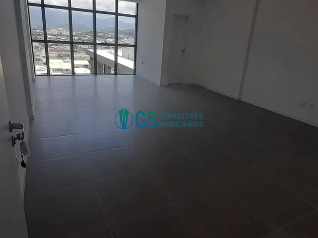 Imagem 6: Sala comercial à venda no bairro Centro - Palhoça/SC