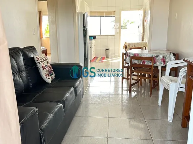 Imagem 7: Casa-sobrado de 380m² próximo ao mar na Praia do Sonho/SC, com apartamentos com