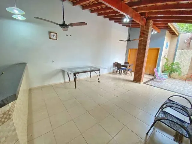 Imagem 6: Compre Casa em Jacaraipe com Churrasquira e Piscina