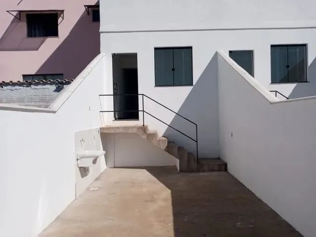 Imagem 5: )(- Linda Casa com 2 Quartos Área Externa e Duas Vagas em Parque Independência Lll