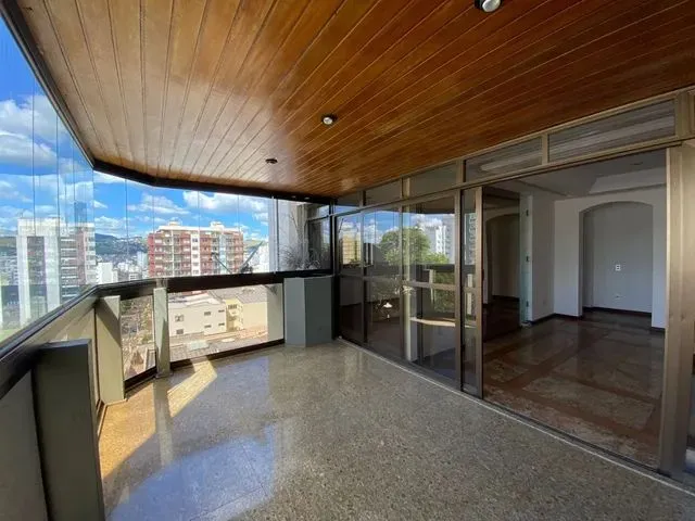 Imagem: Apartamento 4 Quartos com Varanda