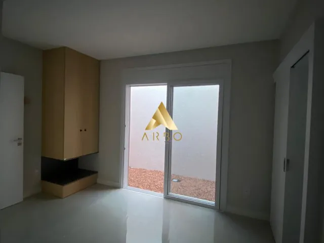 Imagem 2: Excepcional Casa Térrea com 4 Suítes no Condomínio Blue