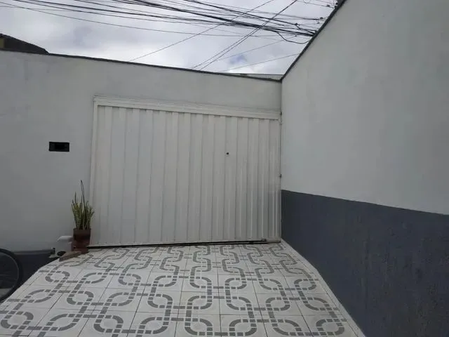Imagem: Vendo Casa com Três Quartos