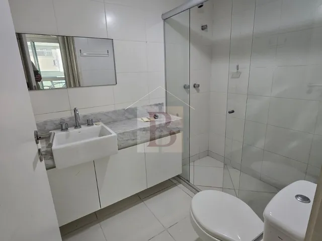 Imagem 9: Apartamento de Luxo à Venda em Icaraí, Niterói-RJ: 4 Quartos, 4 Suítes, 3 Salas, 5