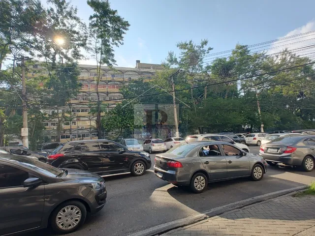 Imagem 4: Excelente ponto comercial para venda ou locação no Centro de Niterói-RJ: 3 banheiros e