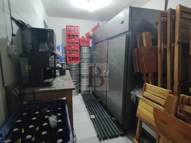 Imagem 10: Excelente ponto comercial para venda ou locação no Centro de Niterói-RJ: 3 banheiros e