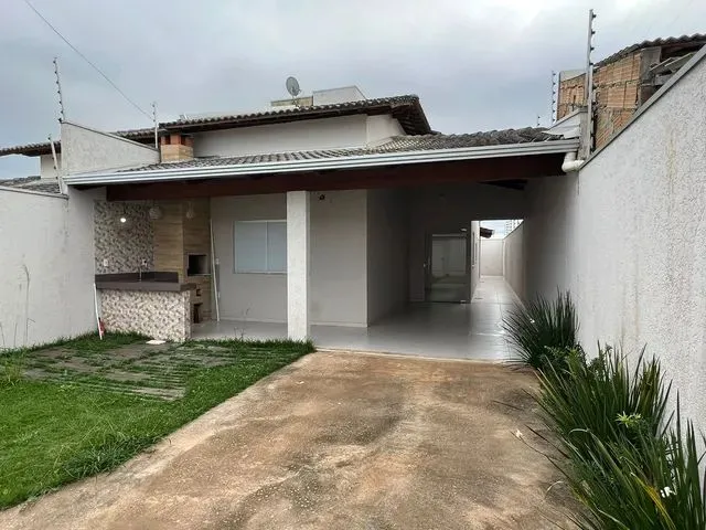 Imagem 1: Casa para Venda com 200 Metros Quadrados com 2 Quartos em Antares - Eunápolis - Ba