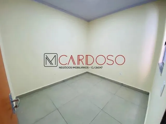 Imagem: Casa no Lote de 200M², 2 Quartos, Garagem