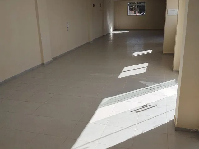 Imagem 4: Apartamento 2 Quartos - Prédio com Elevador