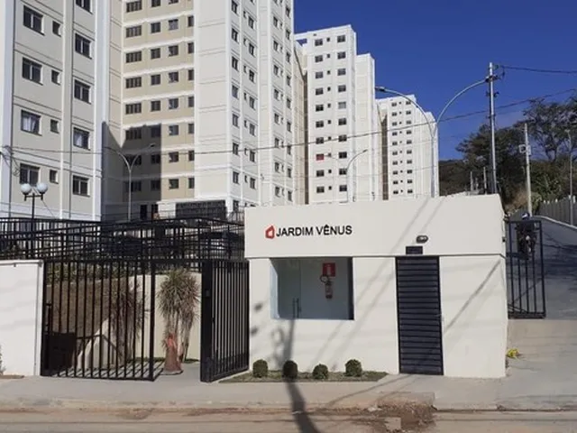 Imagem 9: Apartamento 2 Quartos - Prédio com Elevador