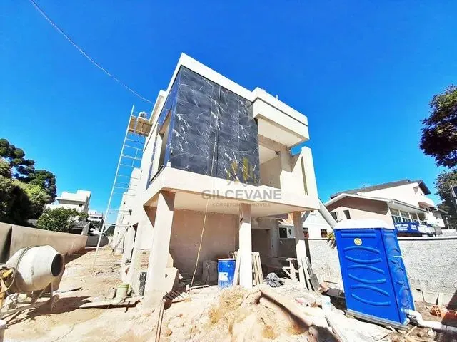 Imagem: Sobrado com 3 Dormitórios À Venda, 125