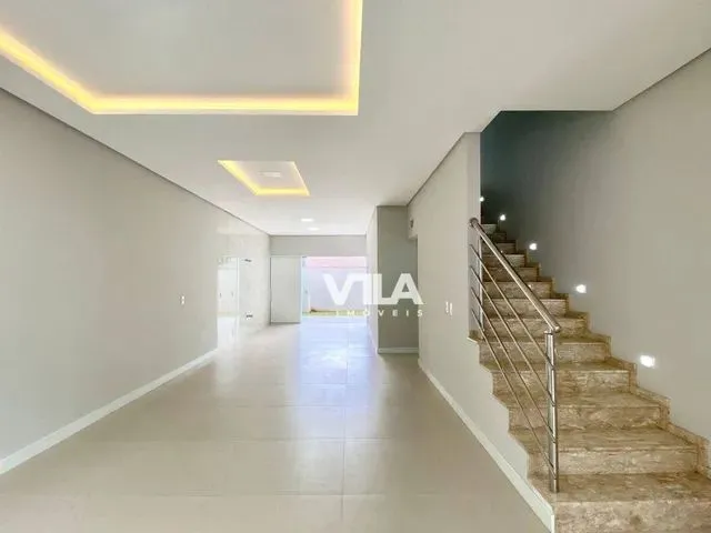 Imagem: Sobrado com 3 Dormitórios À Venda, 152