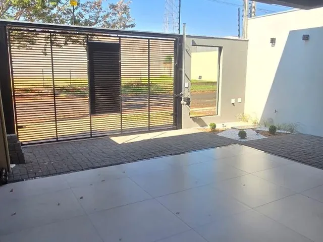 Imagem: Casa 03 Dorm. Em Jardim Oriental - Maringá