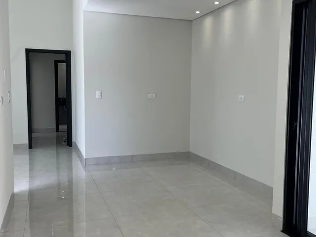 Imagem 3: Casa 03 Dorm. em Jardim Ipanema - Maringá