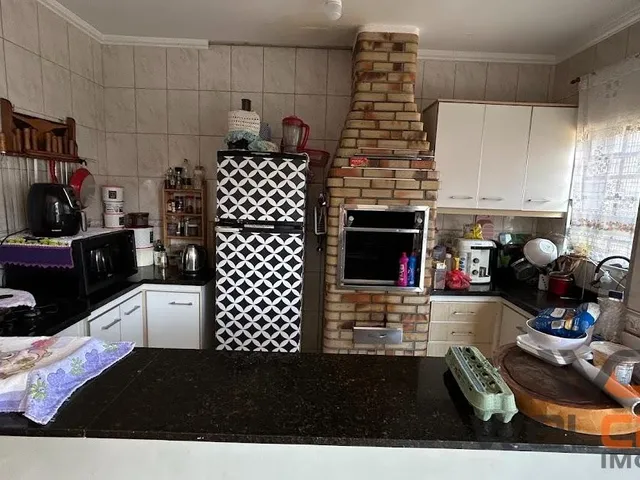 Imagem 11: Casa em Jardim Santa Rosa – Maringá, com edícula e churrasqueira