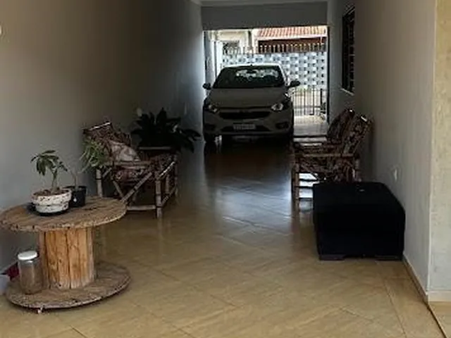 Imagem 4: Casa em Jardim Santa Rosa – Maringá, com edícula e churrasqueira