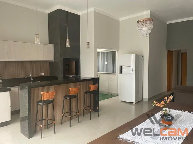 Imagem: Casa de 108m2, terreno 150m2, com 2 suítes