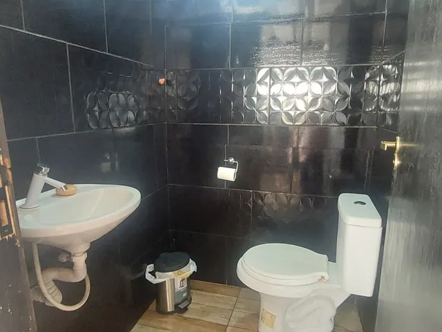 Imagem 3: Locação de Sala Comercial em Joinville - Ideal para Escritório de Trabalhadores Autônomos