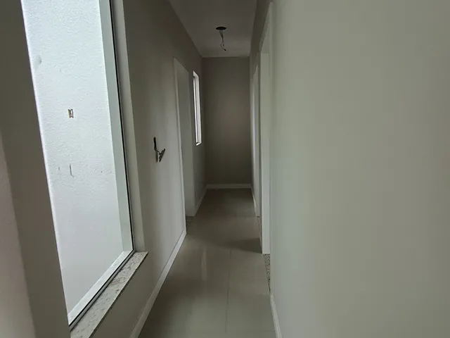 Imagem 11: Venda - Casas - com Piscina-- Sala Comercial