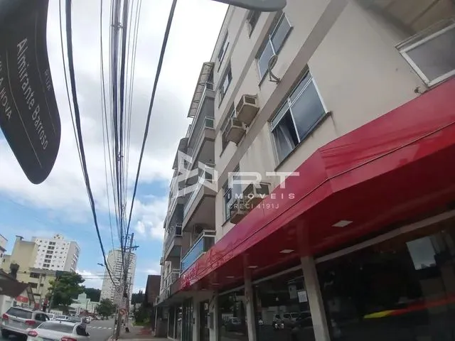Imagem: Amplo Apartamento Semi Mobiliado Próximo