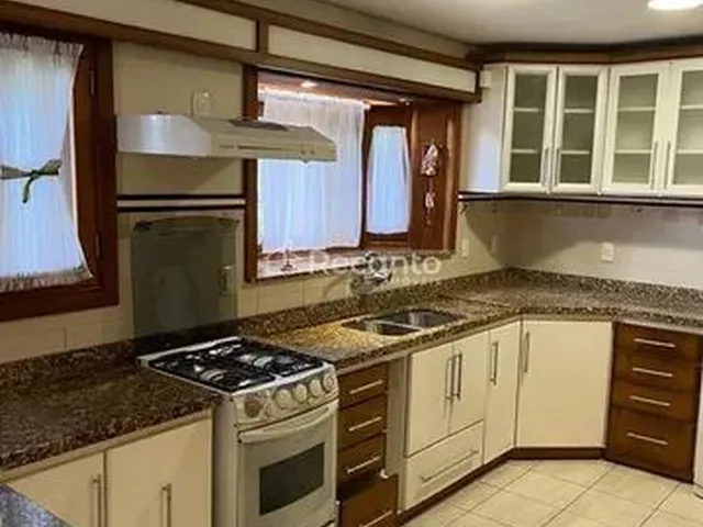 Imagem 6: Excelente Moradia, Semimobiliada Junto Ao Centro de - Canela - Rs
