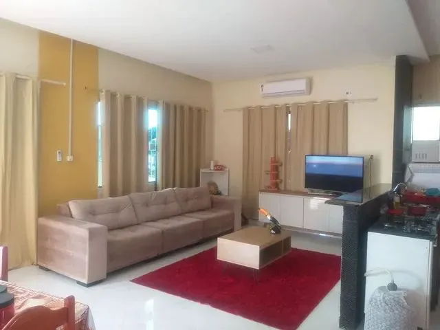 Imagem: O apartamento possui 1 Dormitório, 1 Banheiro, Acomodam 2