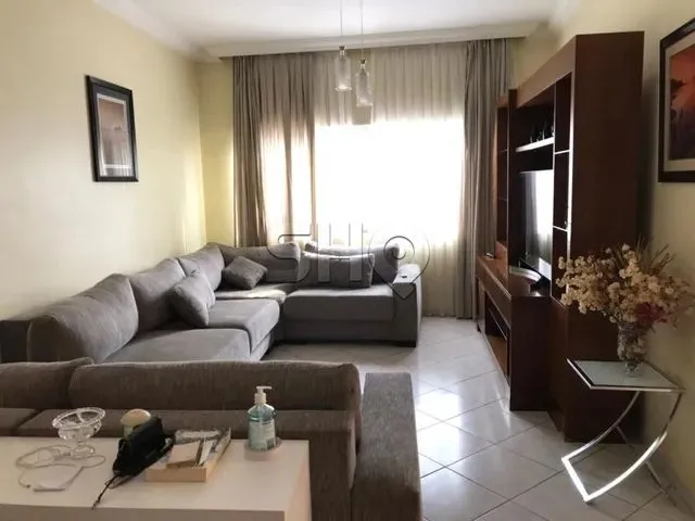 Imagem: Sobrado de 300 M², 4 Dormitórios Sendo