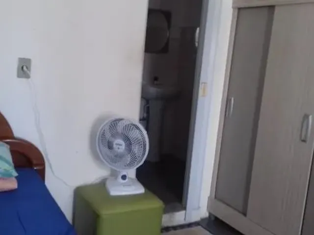 Imagem 5: Itapuã-Quarto Mobiliado com Banheiro, 150M da Praia, Centro de Itapuã, Tudo Perto
