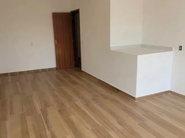 Imagem 7: Excelente casa com 02 quartos, sendo 01 suíte, sala, cozinha, banheiro social, área de