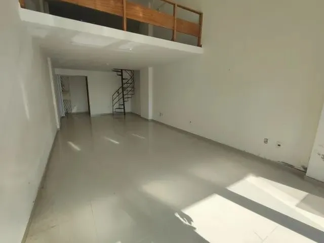 Imagem: Loja Praia Campista C/ 76M² de Frente para