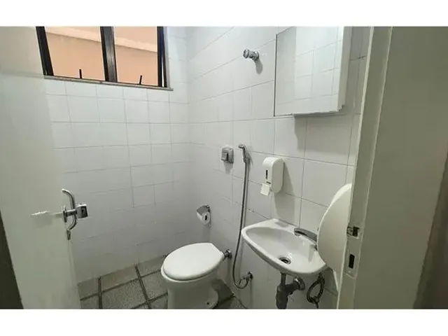 Imagem: Sala Comercial de 42M² com Banheiro e Recepção