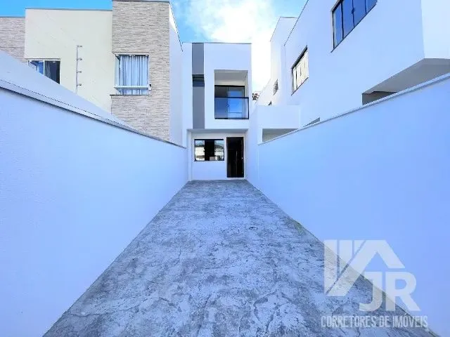Imagem: Sobrado em Camboriú com 2 Suites e 2 Vagas