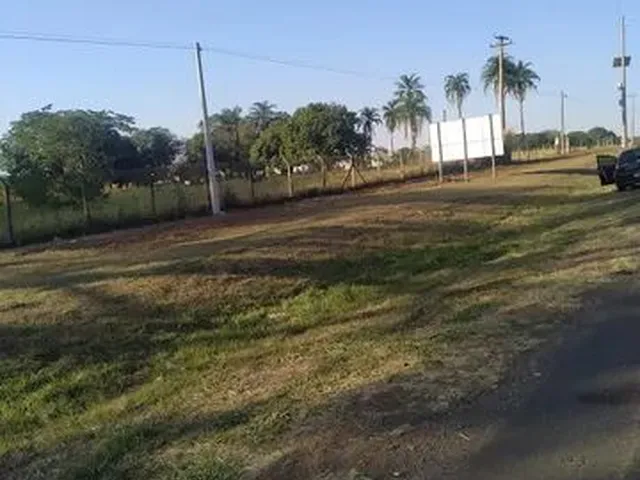 Imagem: Ponto Comercial/Loja/Box para Aluguel Possui