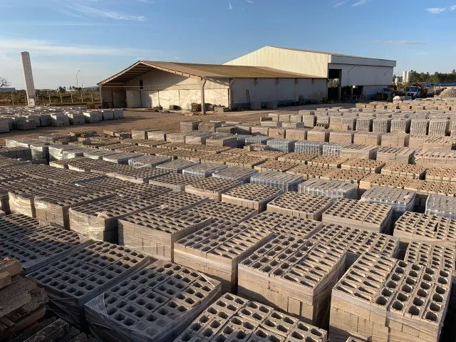 Imagem 5: Indústria Completa P/ Fabricação de Blocos de Concreto (Bloco, Piso, Meio-Fio