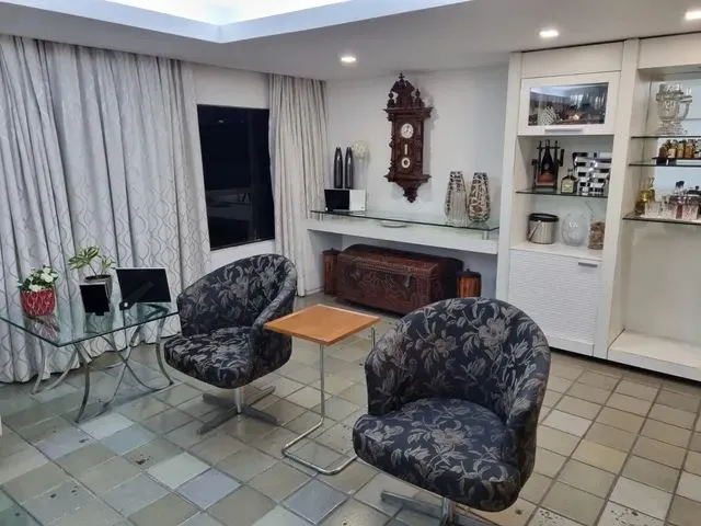Imagem 7: Triplex para Venda Tem 464 Metros Quadrados com 6 Quartos em Espinheiro - Recife - Pe