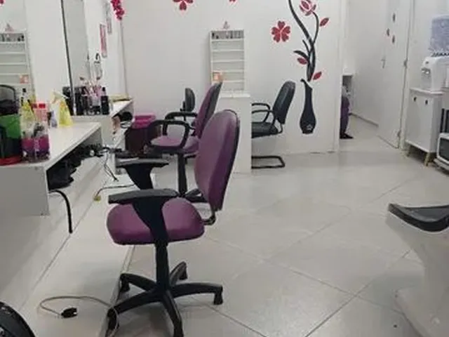 Imagem 6: Vendo Loja de Cosméticos e Salão de Beleza