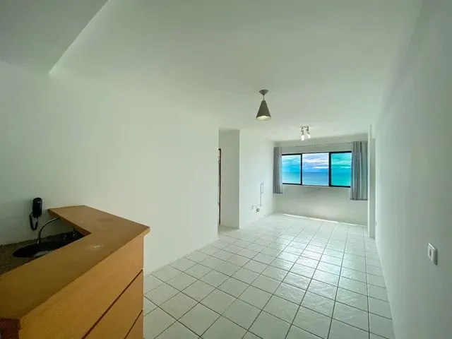 Imagem: O apartamento possui 2 Dormitórios, 1 Suíte, 2 Banheiros,
