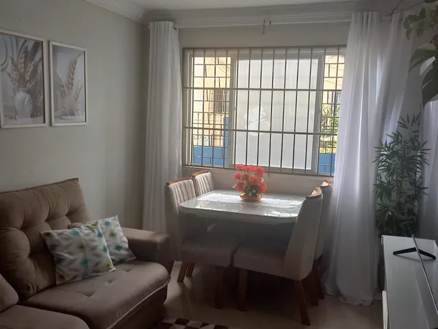 Imagem: O apartamento possui 2 Dormitórios, 1 Banheiro, 1 Vaga na