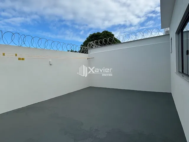 Imagem 6: Casa linear 2 quartos com suíte, 2 vagas e quintal amplo à venda em Santa Mônica